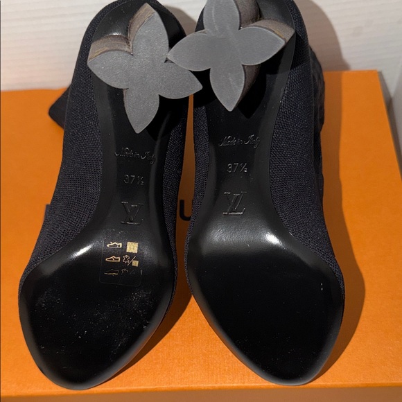 Louis Vuitton Silhouette Ankle Boot 1A855A - Picture 3 of 9